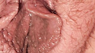 Stepmom dripping pussy upskirt ????