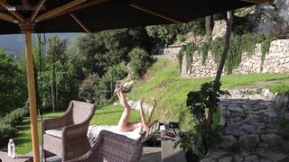 Super Hot Ellie Luna Enjoys a Poolside Photo Shoot and Enjoys the Attention of Several Cameras